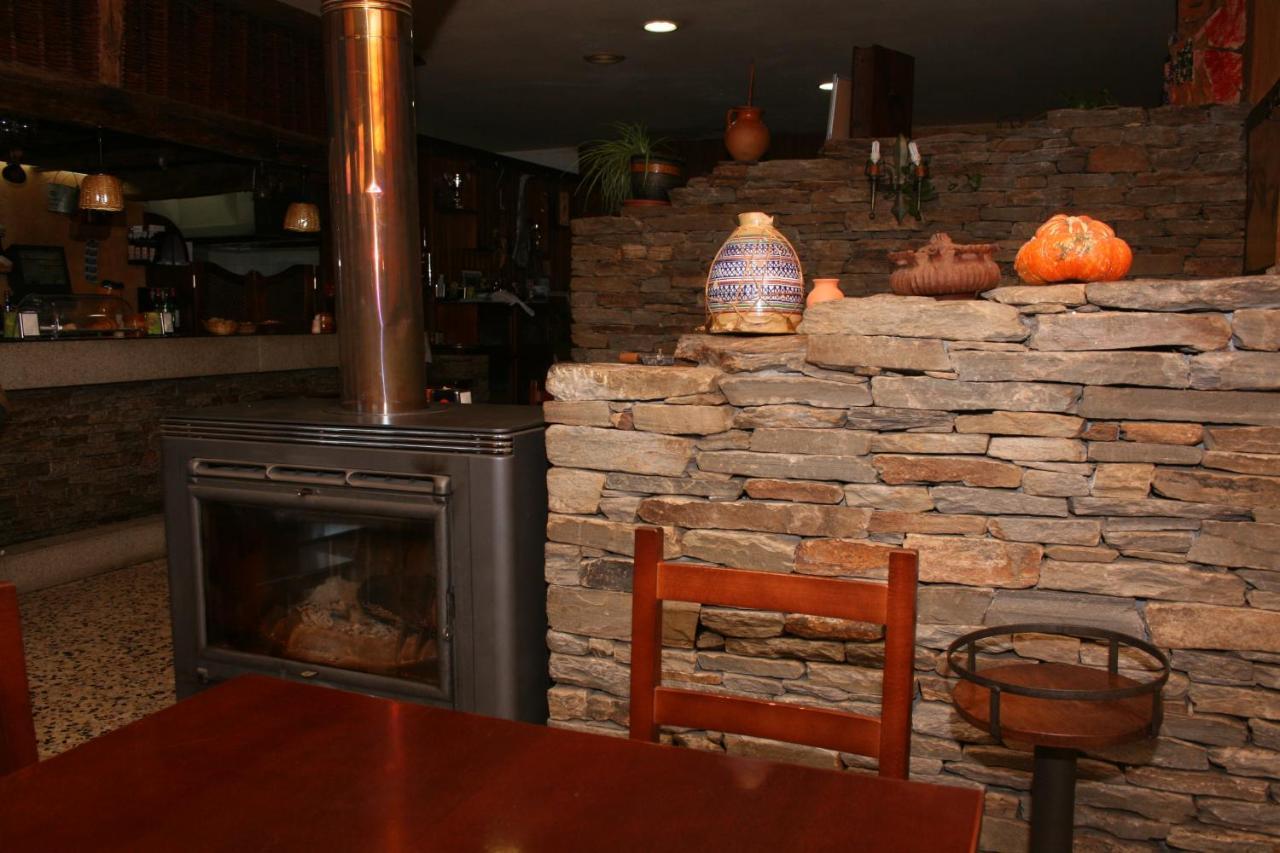 A Taberna De Vento Hotel Lalín Екстериор снимка